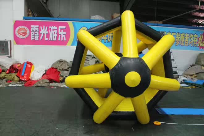 宁晋充气水上滚筒球